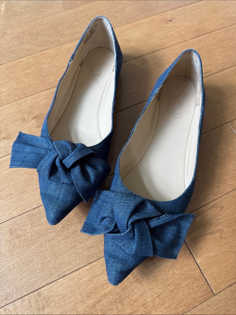 Franco Sarto  Bow Pointed-Toe Women’s Flats in 8.5